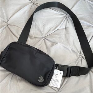 New, with tags-never been used, Lululemon Everywhere Belt Bag, color:  Black